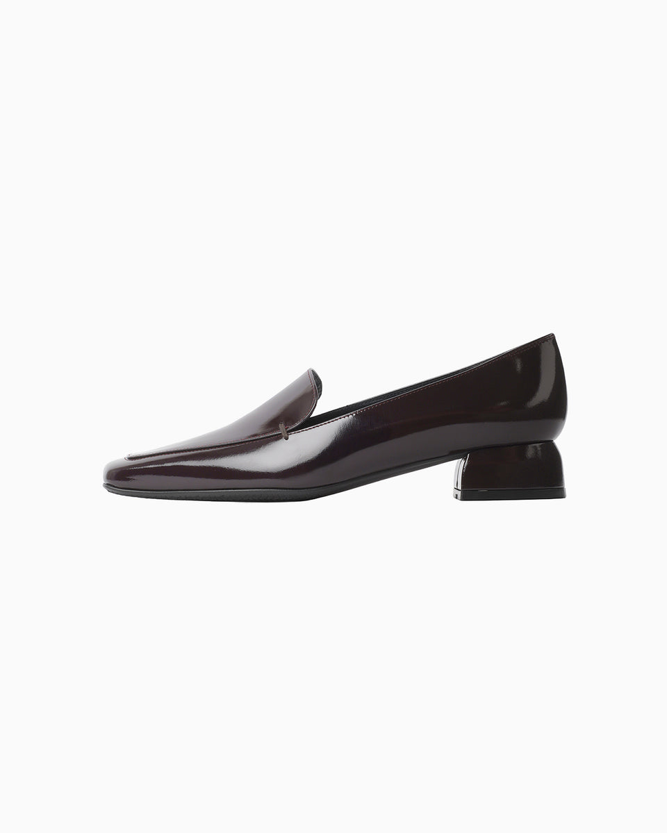 Cowhide Leather Loafers - bordeaux - Mame Kurogouchi