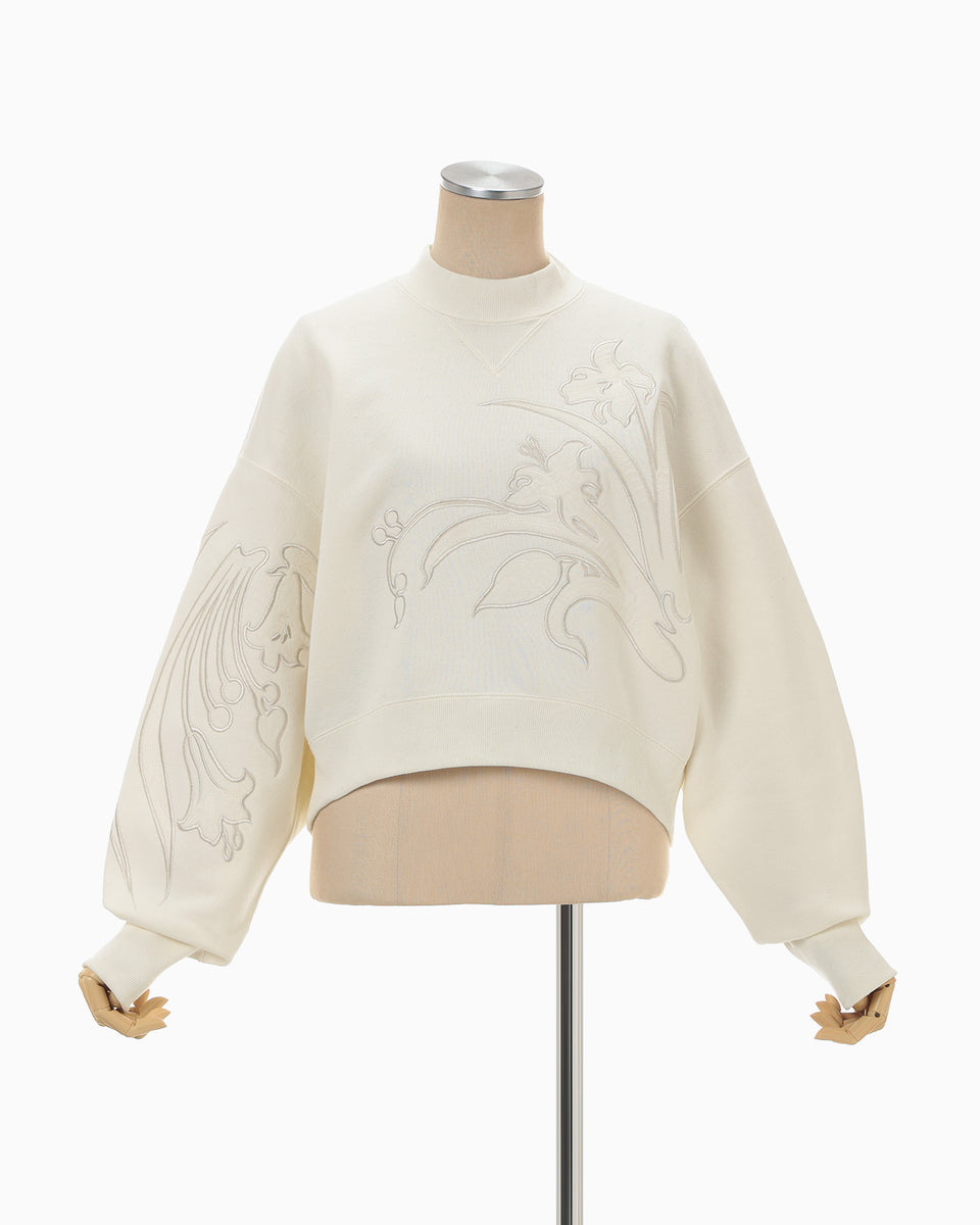 Floral Embroidery Short Sweat Top - ecru - Mame Kurogouchi