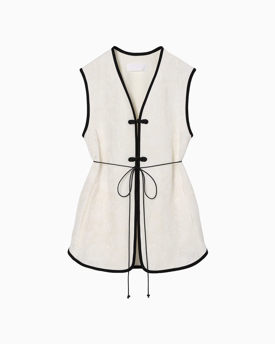 Raised Jacquard Frog Button Vest - ecru - Mame Kurogouchi