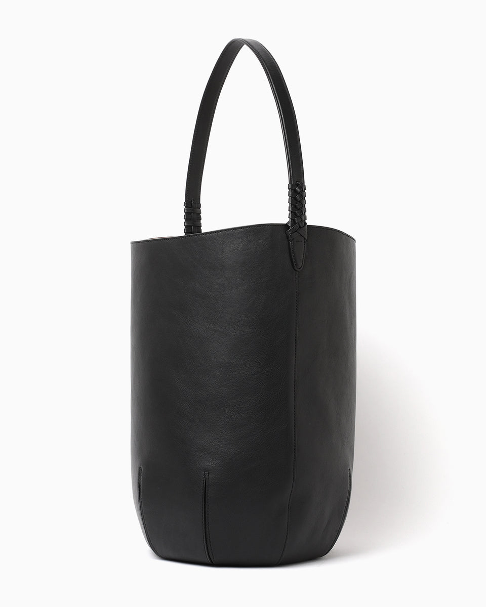 Large Mayu Bucket Bag - black - Mame Kurogouchi