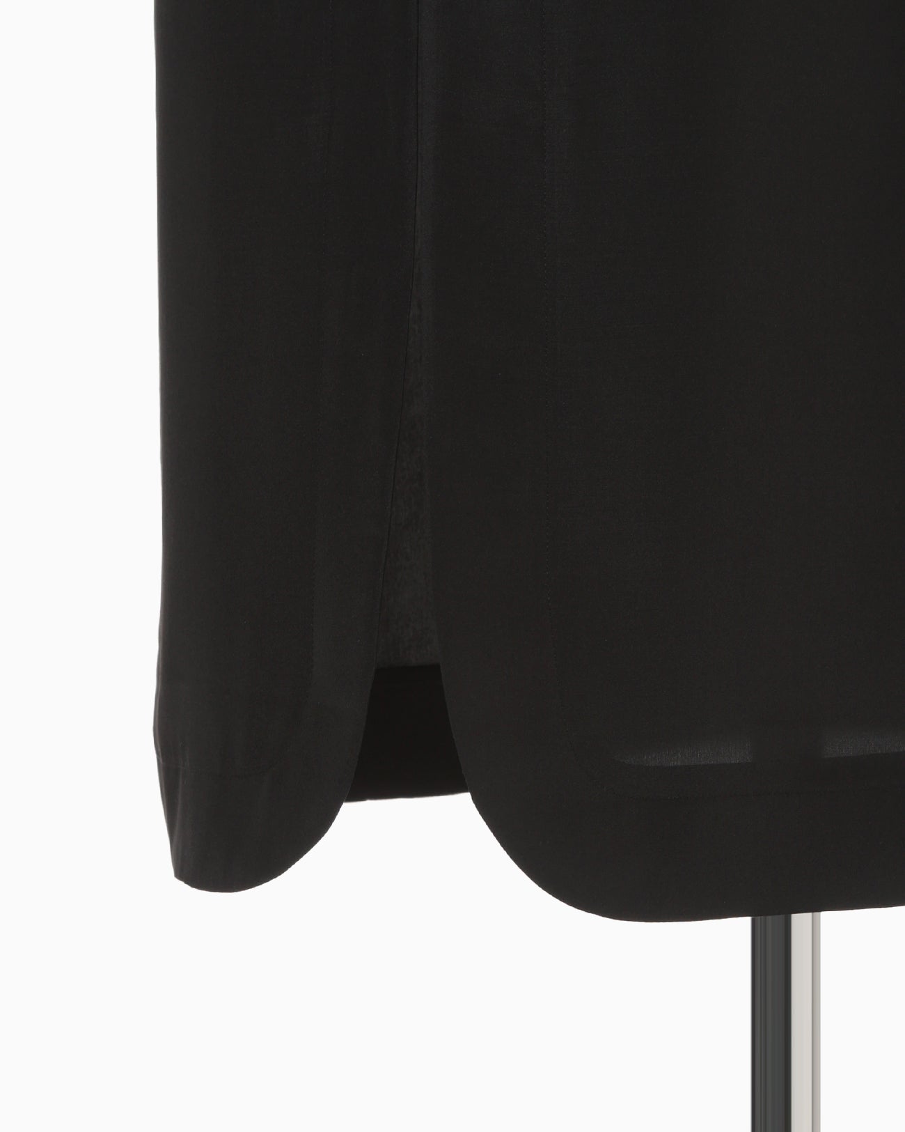 Basic Silk Sleeveless Dress - black - Mame Kurogouchi