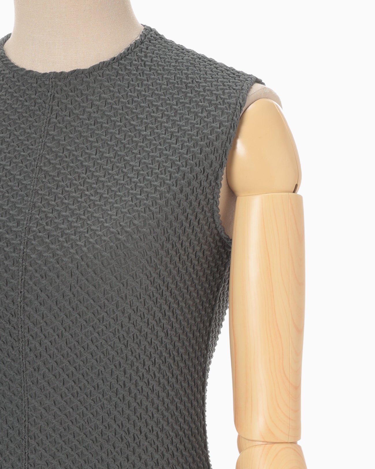 Shirring Jersey Jacquard Sleeveless Top - grey