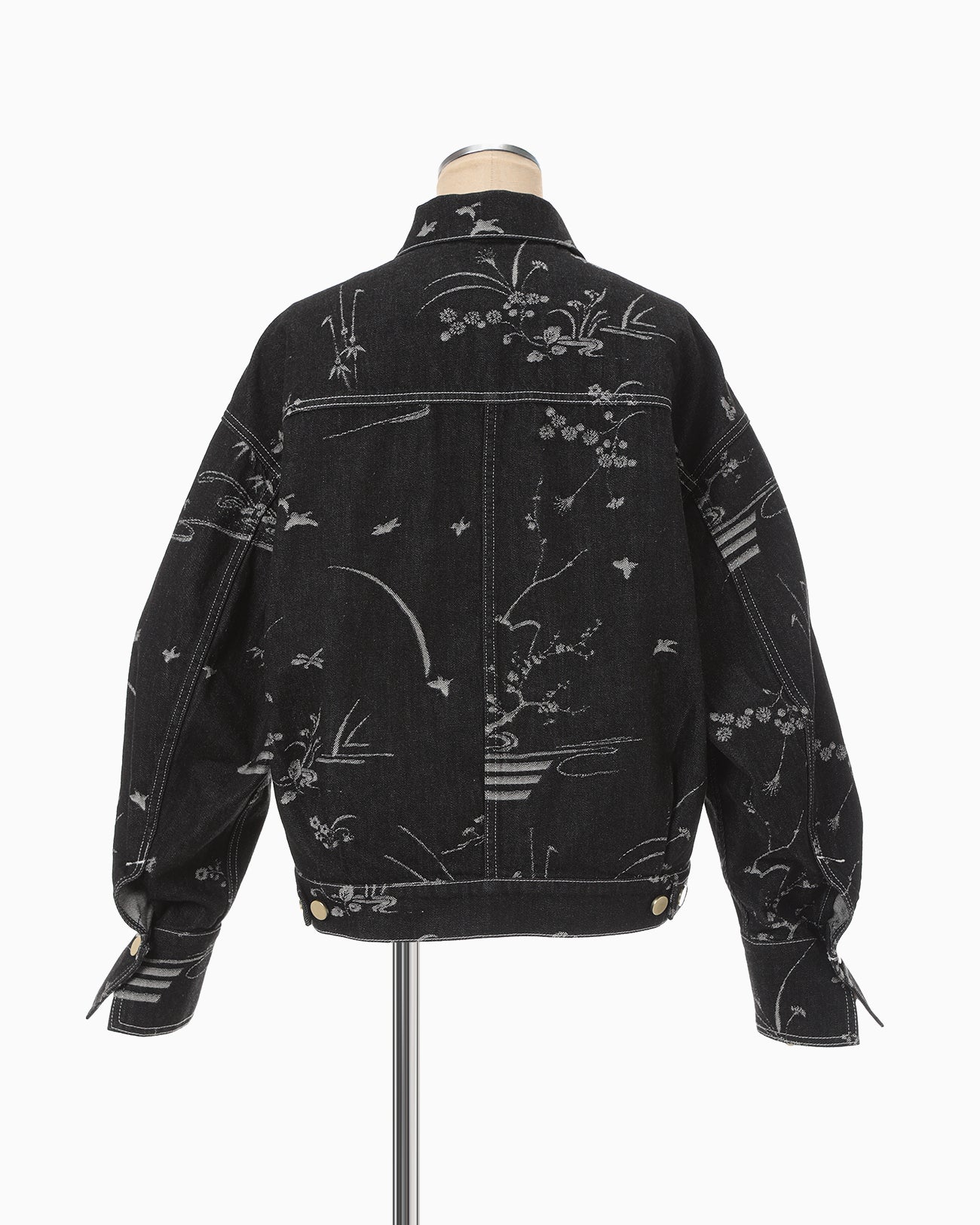 Nature Pattern Jacquard Short Denim Jacket - black