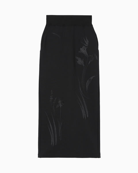 Floral Motif Embroidered Sweater Skirt - black