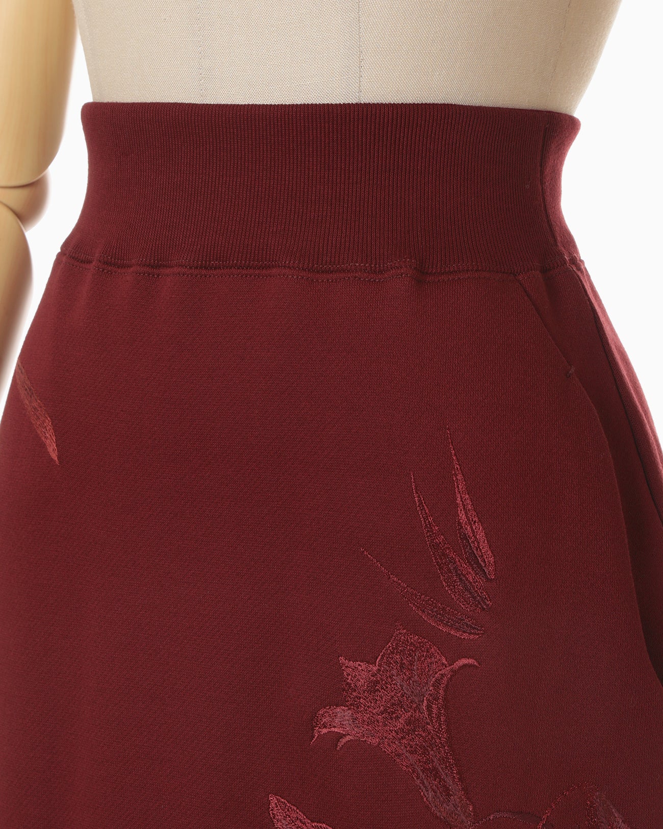 Floral Motif Embroidered Sweater Skirt - bordeaux