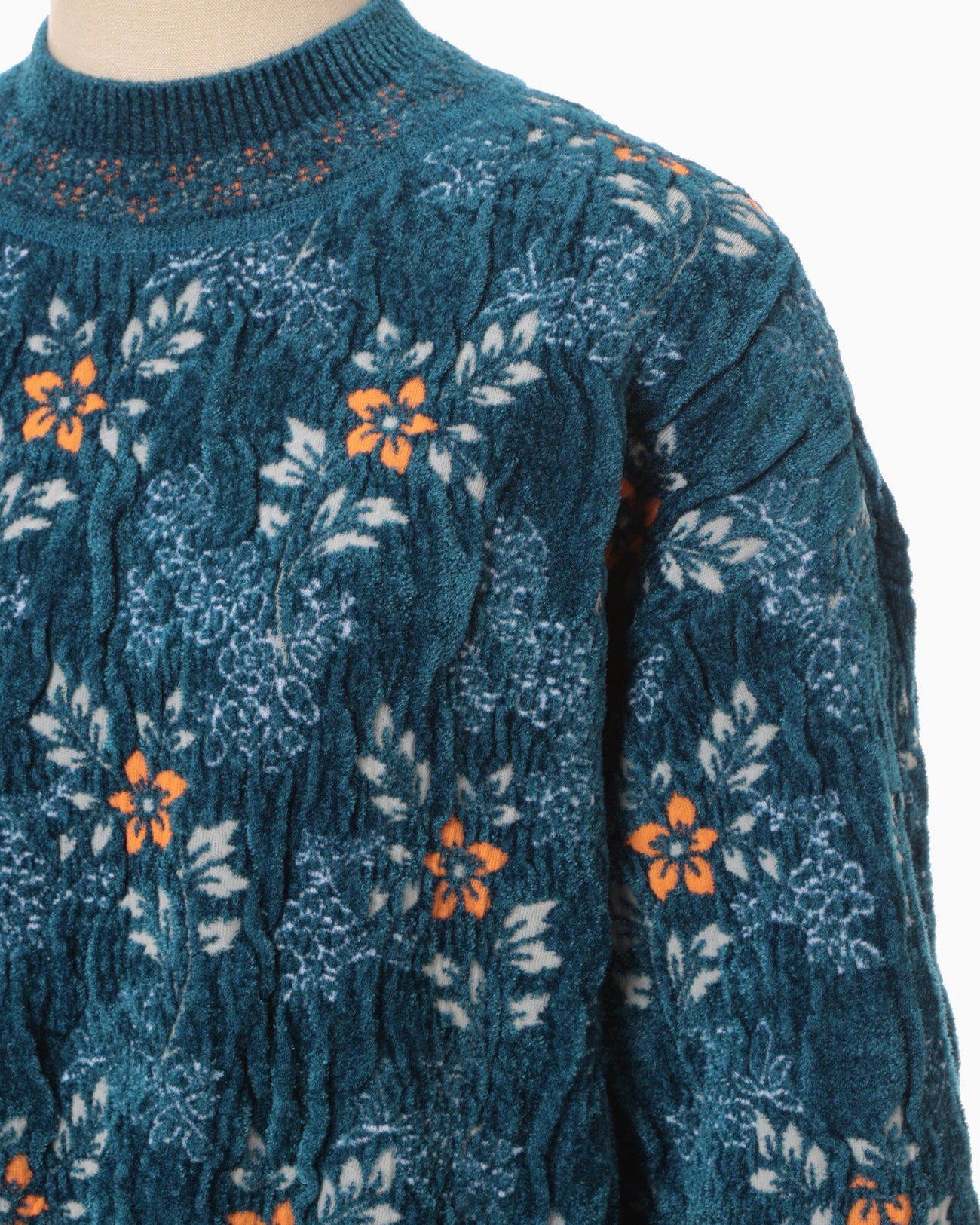 Floral Motif Chenille Knited Top - blue
