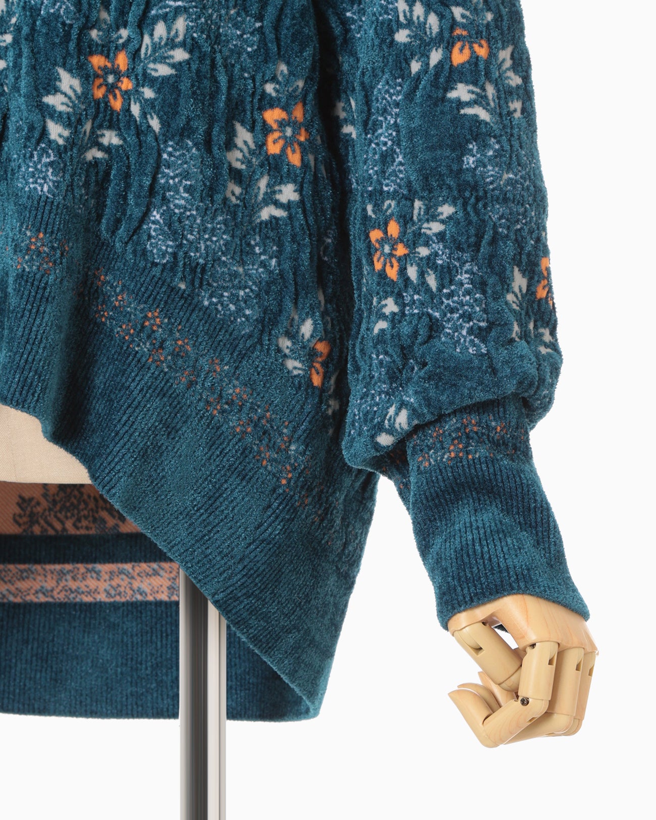 Floral Motif Chenille Knited Top - blue