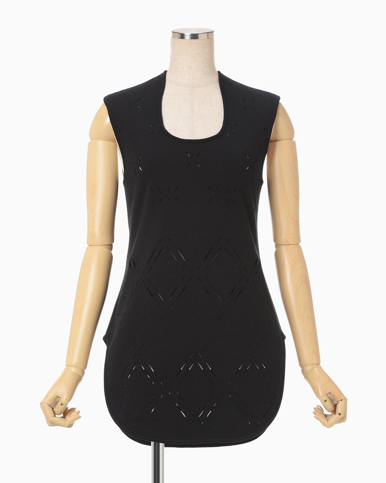 Eyelet Sleeveless Knitted Top - black