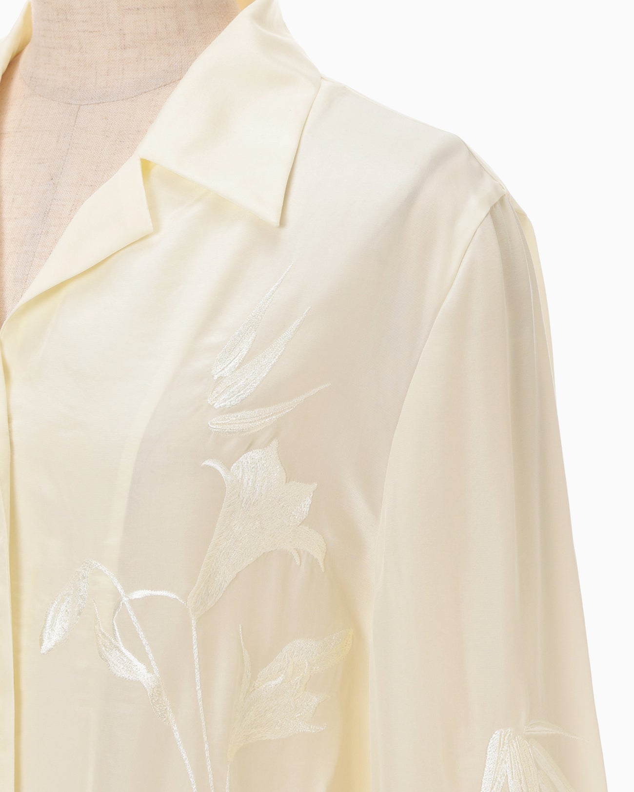 Silk Cupra Floral Embroidery Open Collar Shirt - ecru