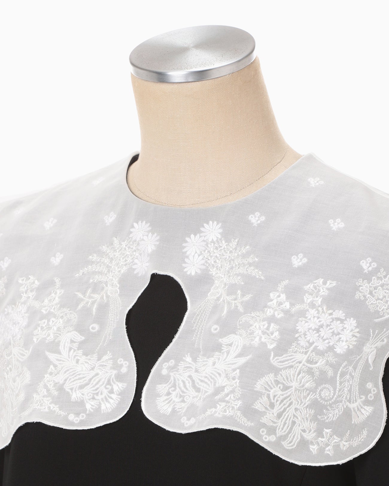 Triacetate Georgette Embroidery Collar Top - black - Mame Kurogouchi