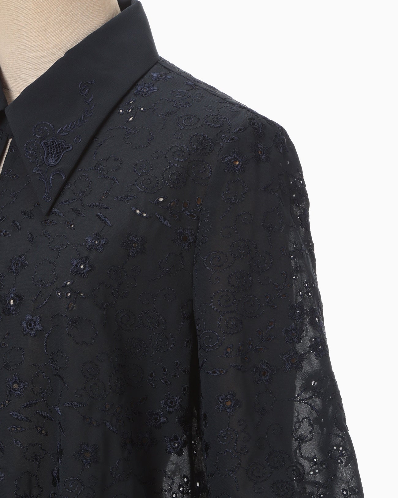 Triacetate Georgette Floral Embroidery Top - navy - Mame Kurogouchi