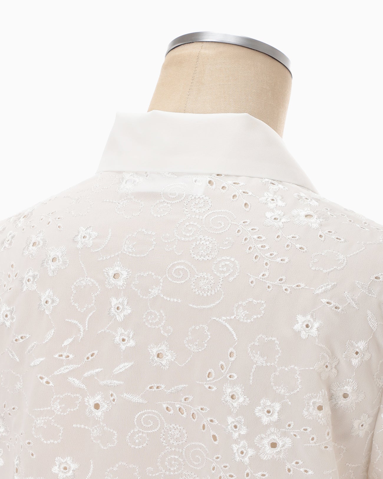 Triacetate Georgette Floral Embroidery Top - white - Mame Kurogouchi