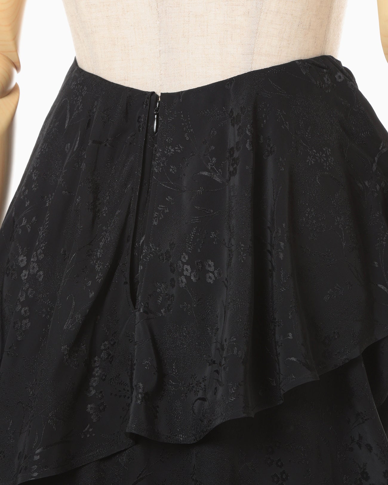 Floral Jacquard Asymmetry Drape Skirt - black - Mame Kurogouchi