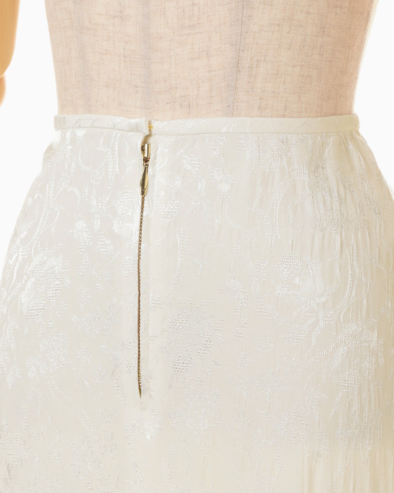 Floral Jacquard Back Drape Skirt - ecru