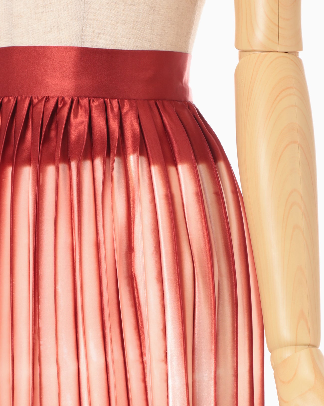 Itajime Shibori Pleated Skirt - red