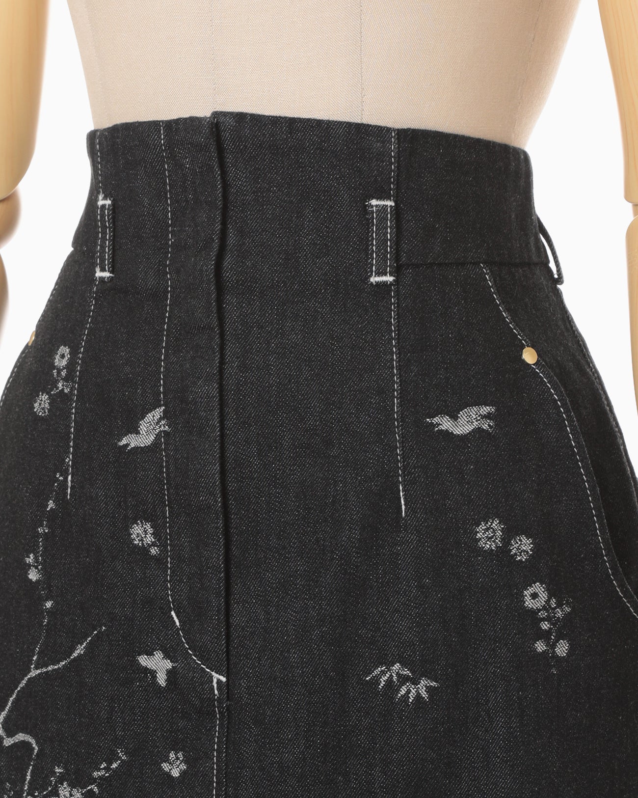 Nature Pattern Jacquard Denim Skirt - black