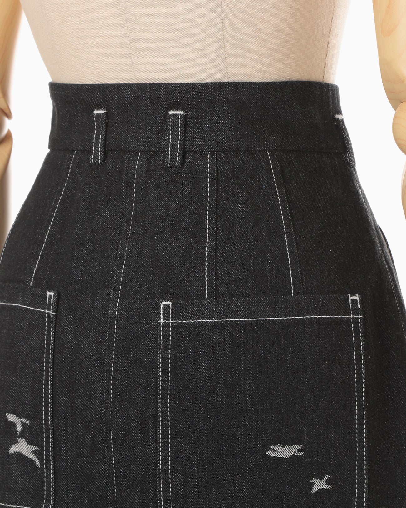 Nature Pattern Jacquard Denim Skirt - black