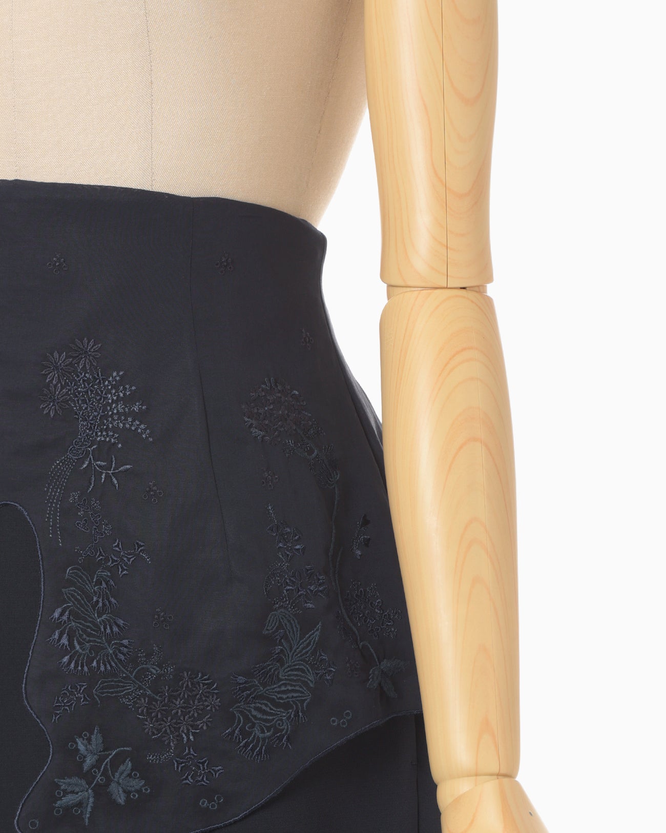 Triacetate Georgette Embroidery Peplum Skirt - navy - Mame Kurogouchi