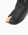 Sheep Leather Tabi Sandals - black
