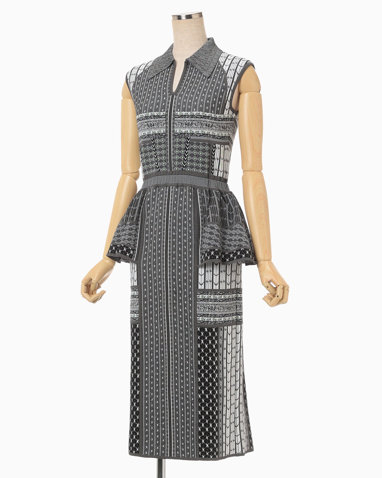 Geometric Pattern Knitted Dress - grey