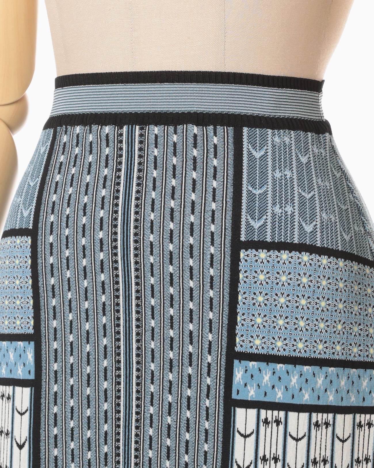 Geometric Pattern Knitted Skirt - blue