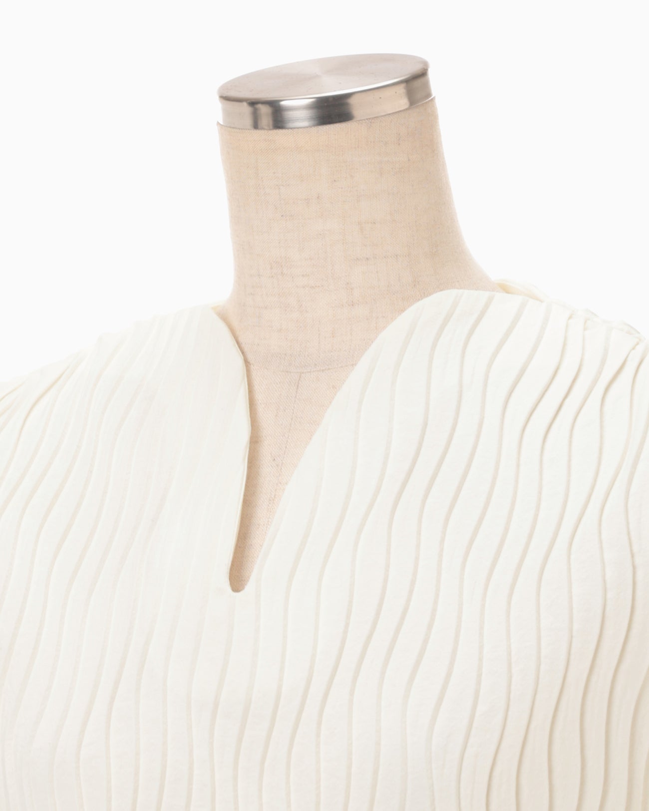 Wave Pleats Sleeveless Top - ecru