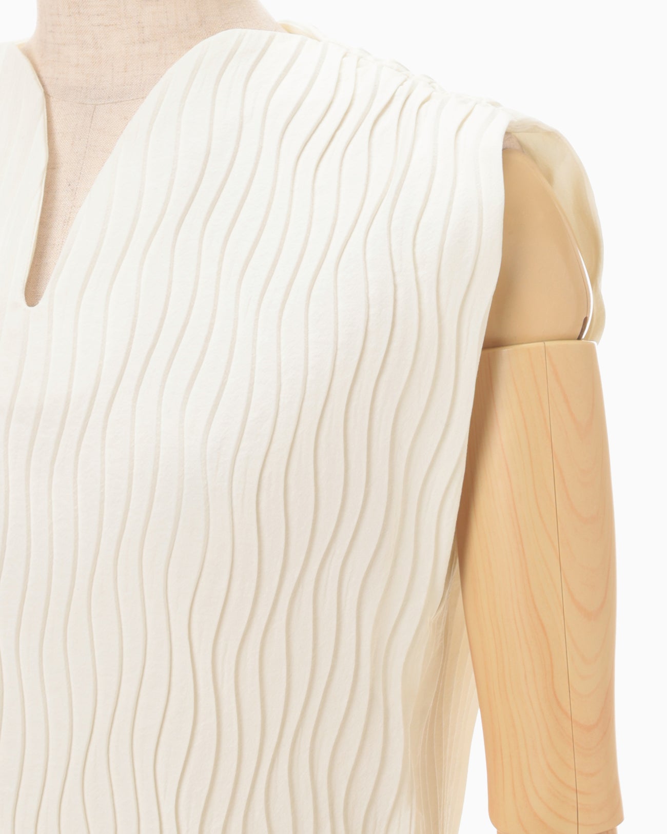 Wave Pleats Sleeveless Top - ecru