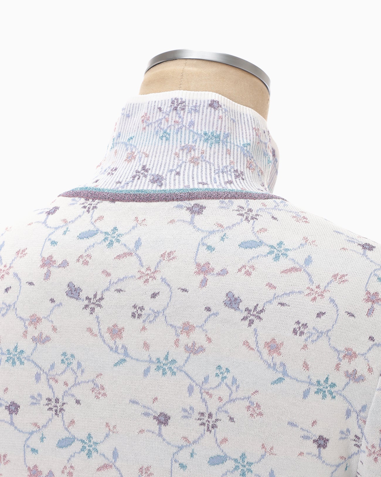 Floral Motif Glitter High Neck Knit Top - white - Mame Kurogouchi