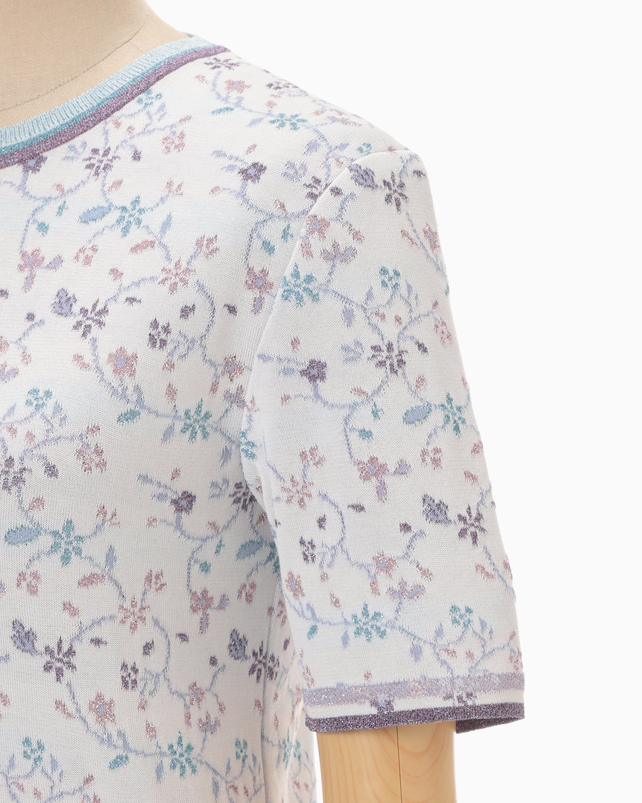 Mame 花柄デザイン 半袖カットソー ホワイト/ネイビー Floral Motif Glitter Short Sleeve Knit Top - white - Mame Kurogouchi
