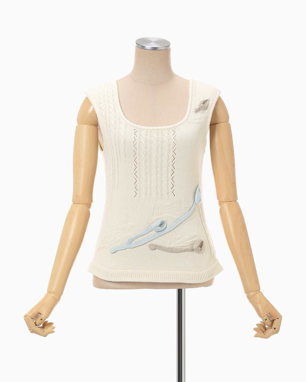 3D Floral Motif Sleeveless Knit Top - ecru - Mame Kurogouchi