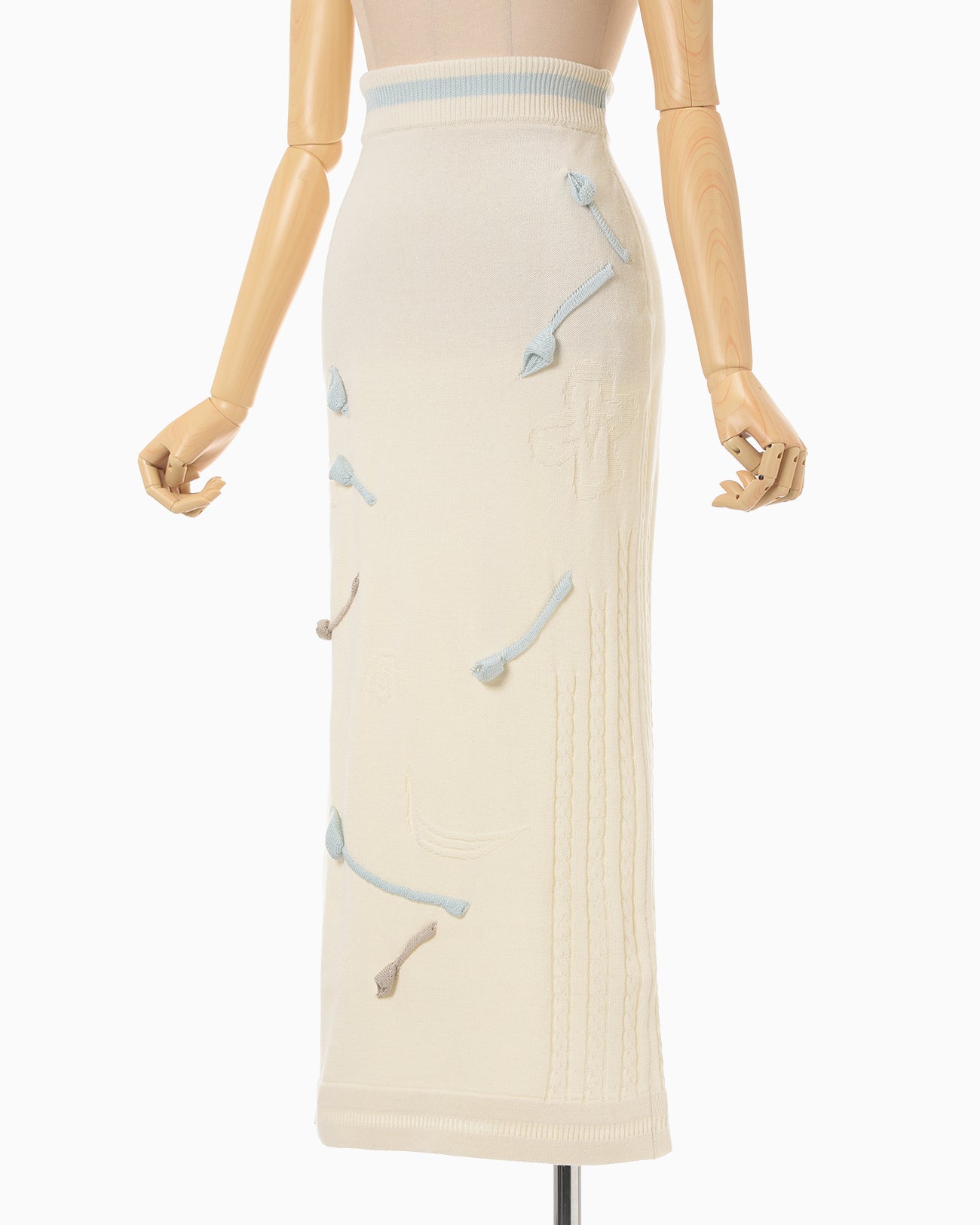 3D Floral Motif Knit Skirt - ecru - Mame Kurogouchi