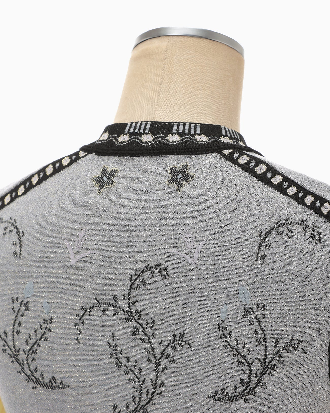 Layered Jacquard Sleeveless Knit Top - black - Mame Kurogouchi
