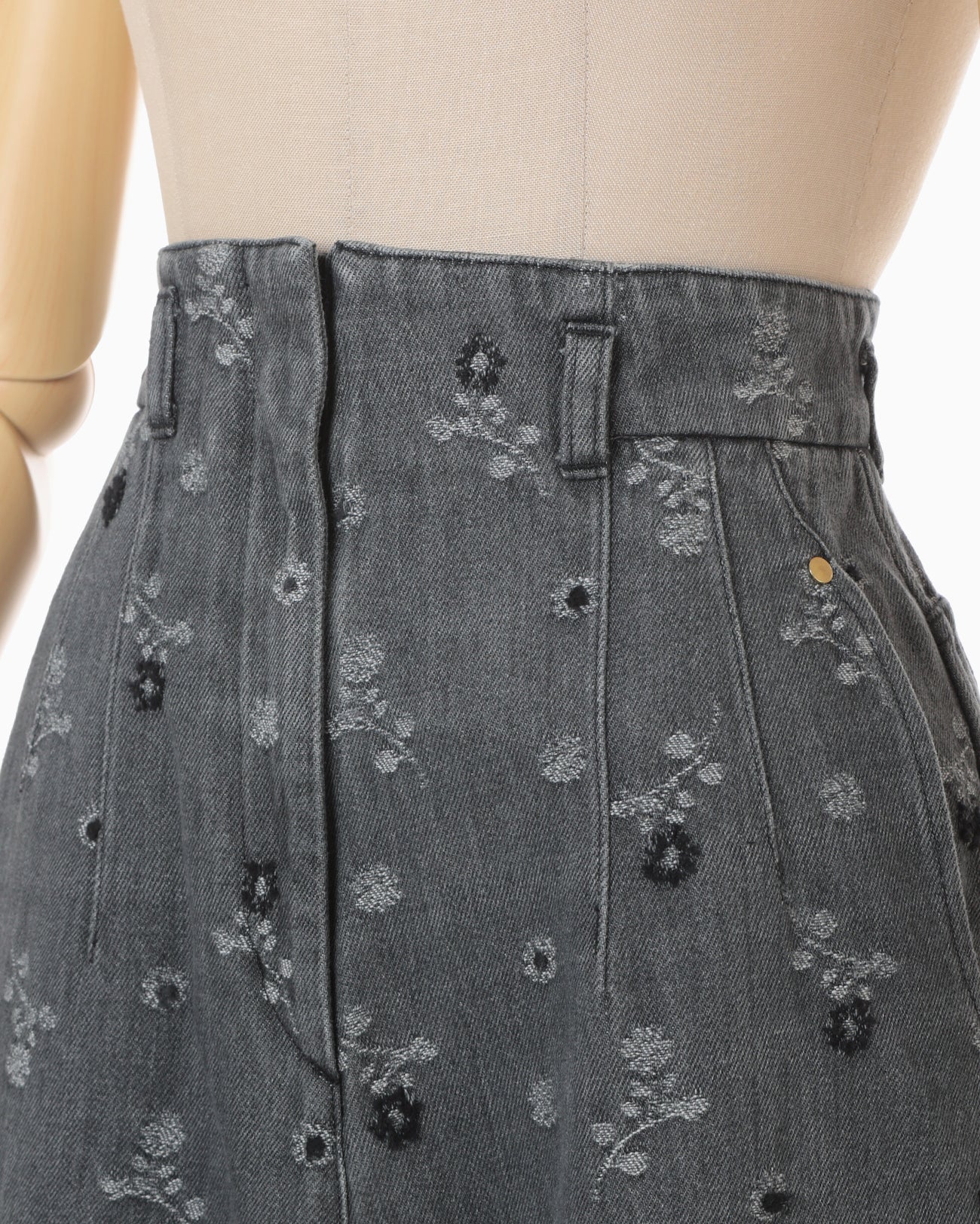 Floral Jacquard High Waisted Denim Trousers - grey - Mame Kurogouchi