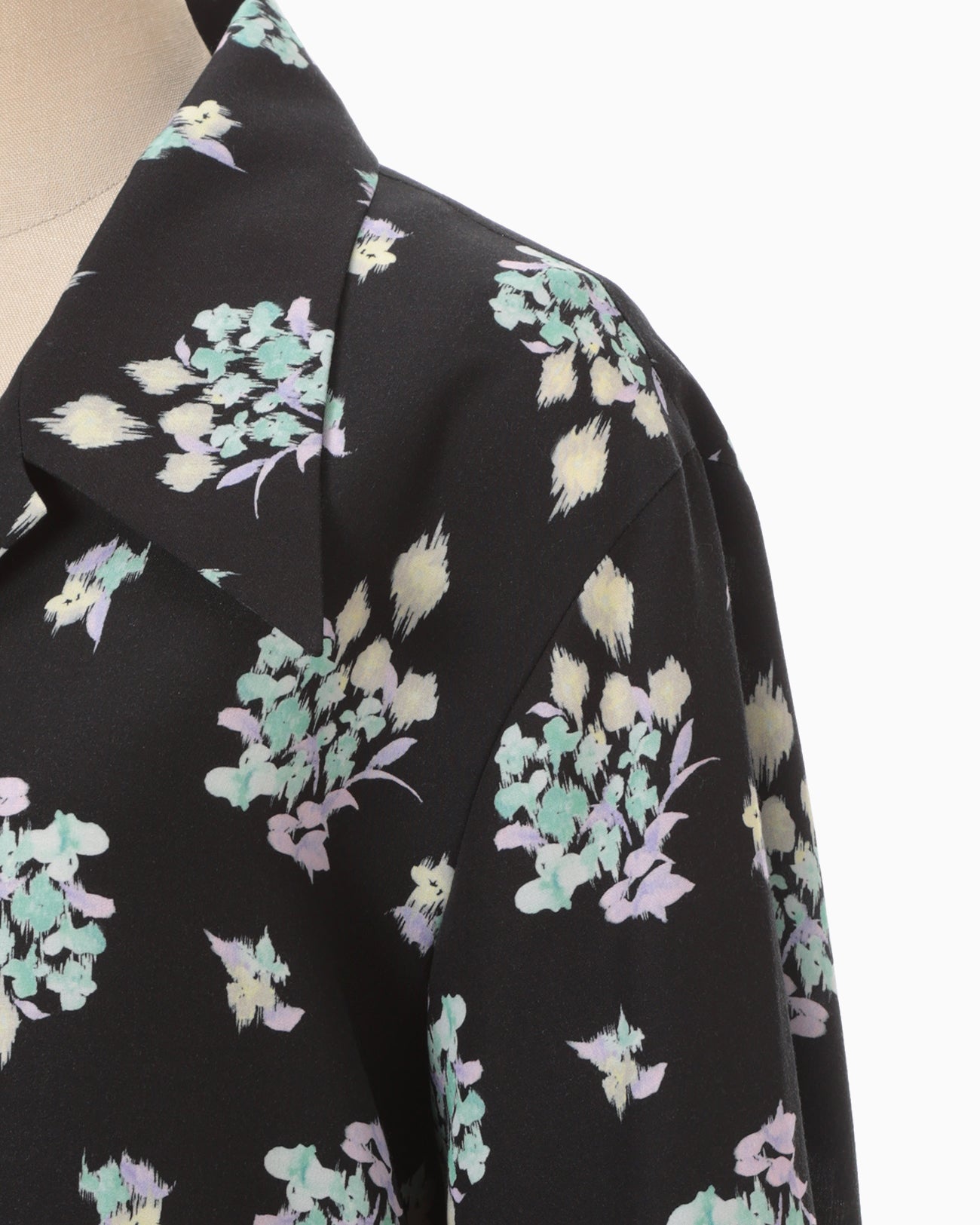 Floral Motif Printed Shirt - black - Mame Kurogouchi