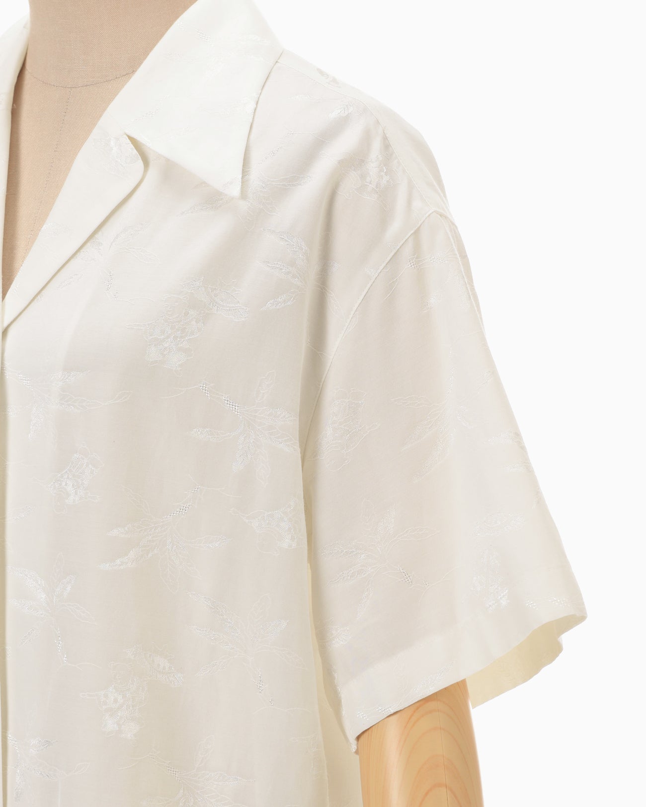 Karako Jacquard Open Collar Shirt - ecru - Mame Kurogouchi