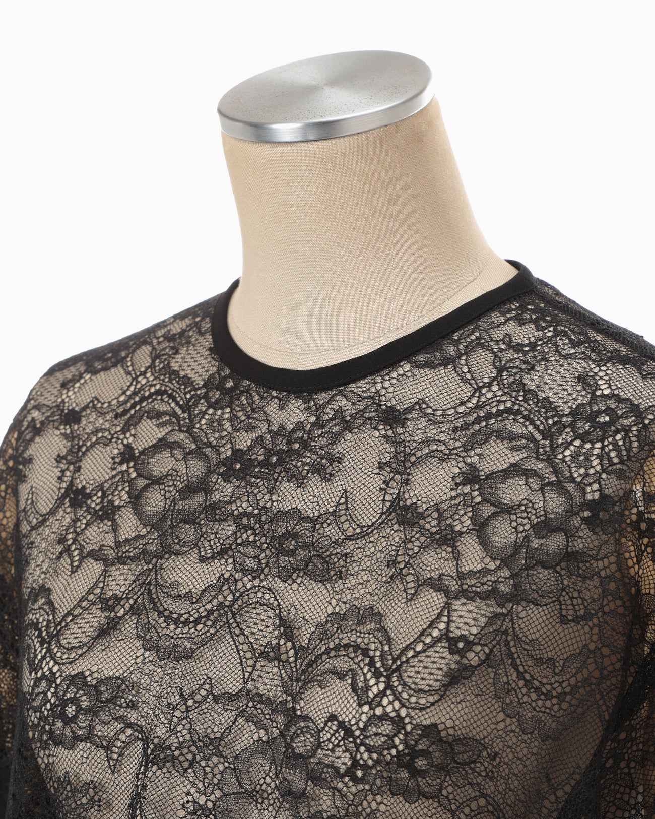 Raschel Lace Embroidered Top - black - Mame Kurogouchi