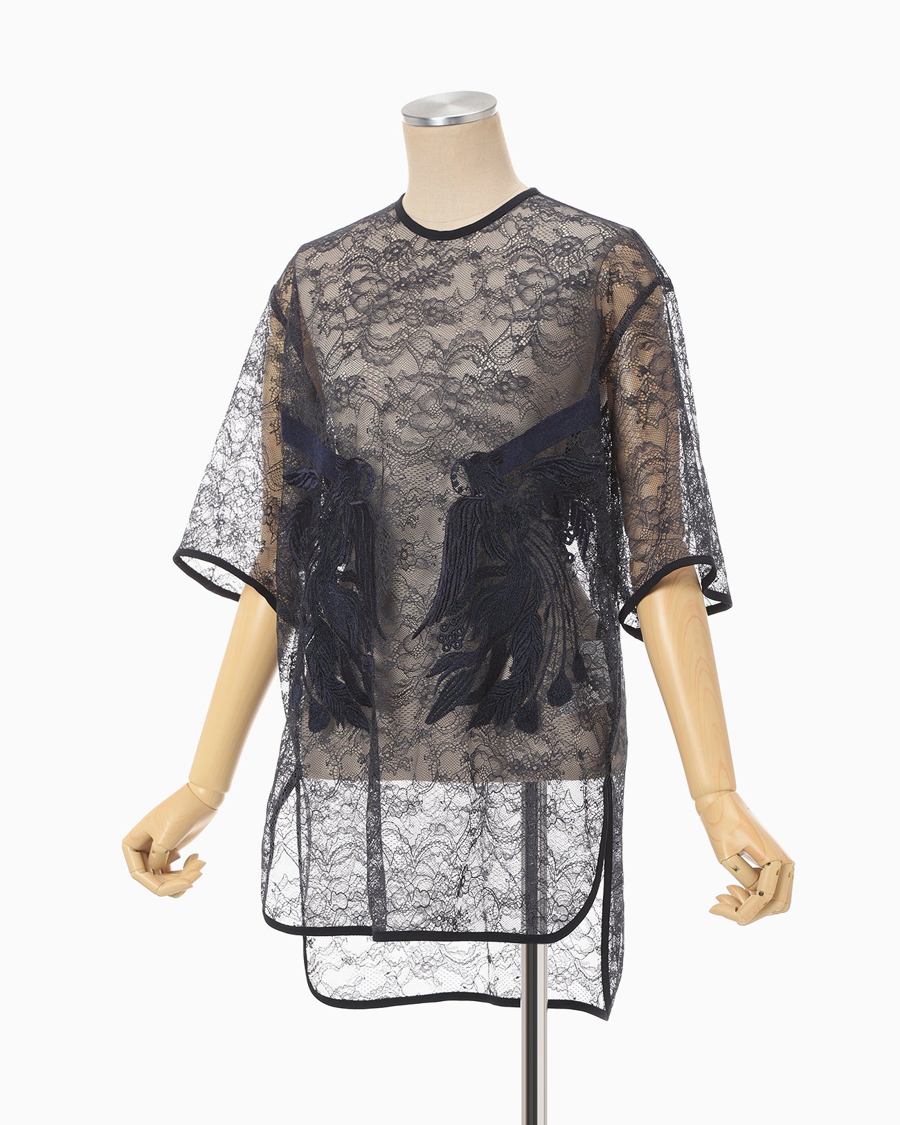Raschel Lace Embroidered Top - navy - Mame Kurogouchi