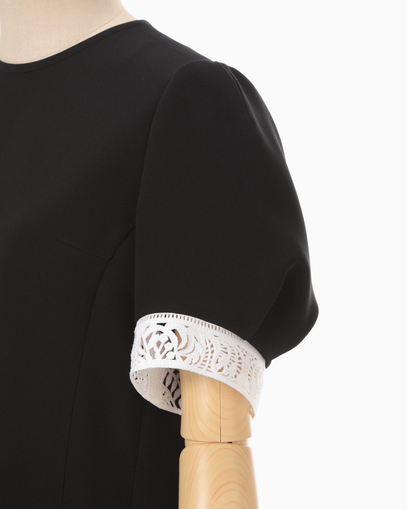 Triacetate Polyester Embroidered Short Sleeve Top - black - Mame