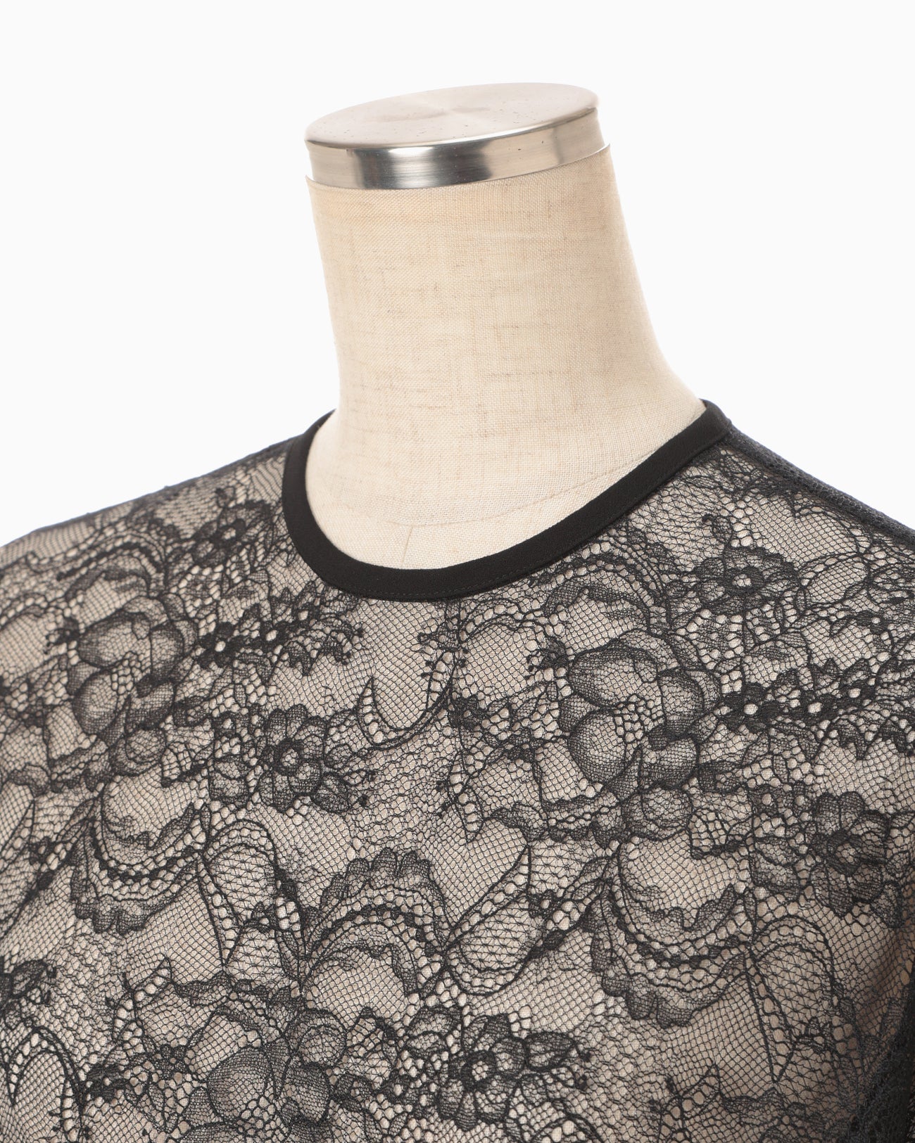 Raschel Lace Embroidered Top - black × grey - Mame Kurogouchi