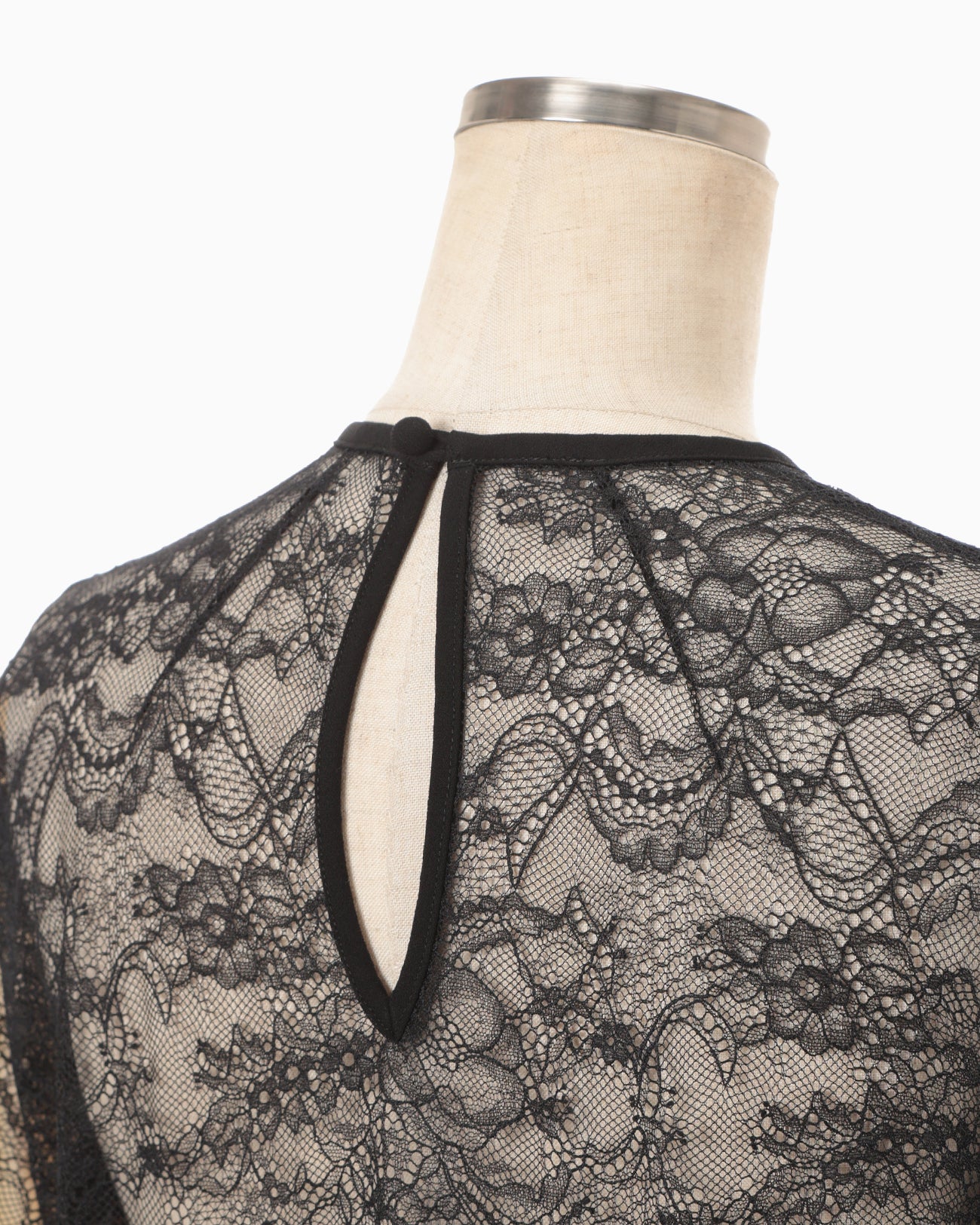 Raschel Lace Embroidered Top - black × grey - Mame Kurogouchi