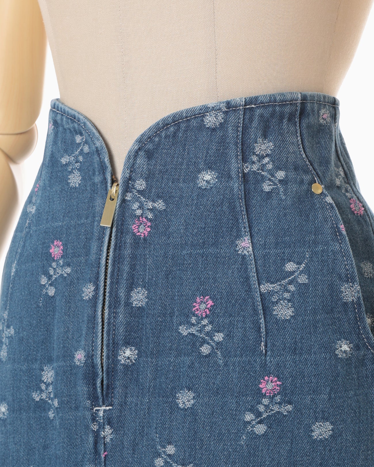 Floral Jacquard High Waisted Denim Skirt - blue - Mame Kurogouchi