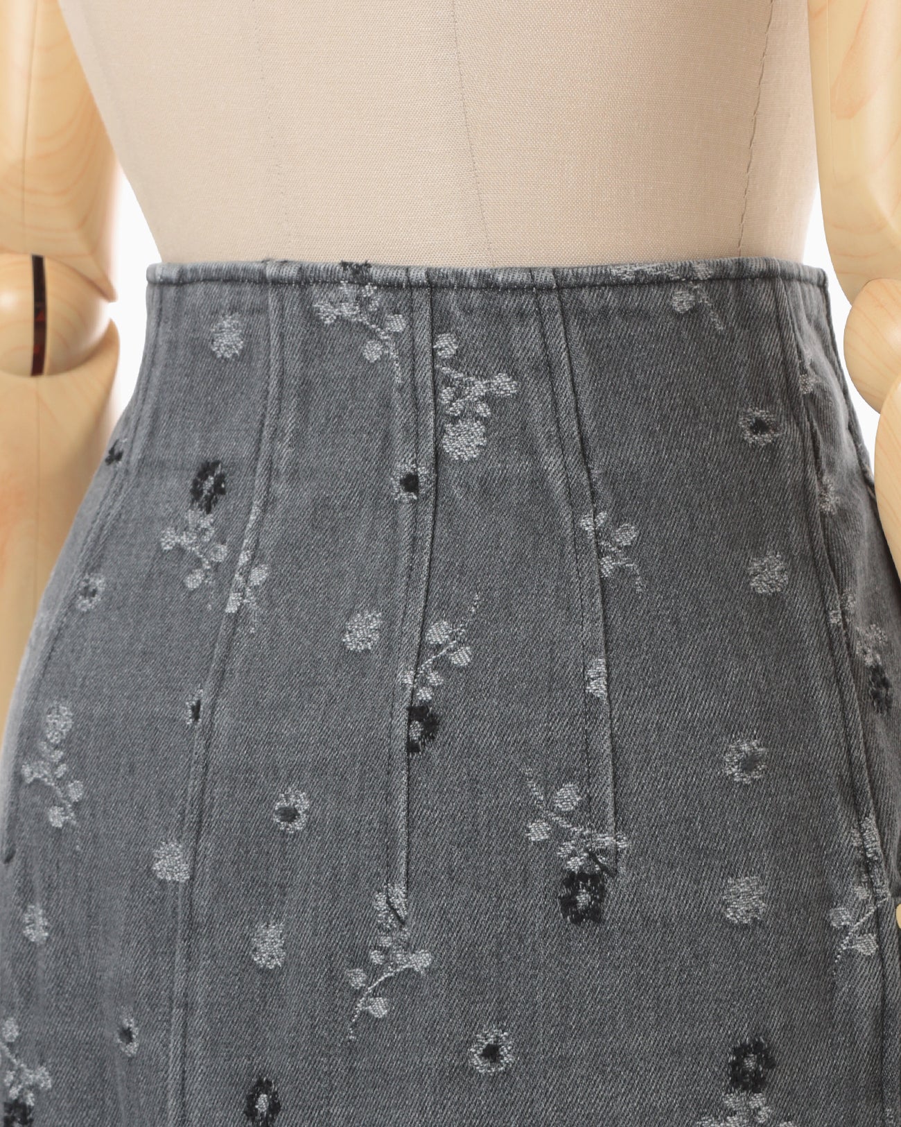Floral Jacquard High Waisted Denim Skirt - grey - Mame Kurogouchi