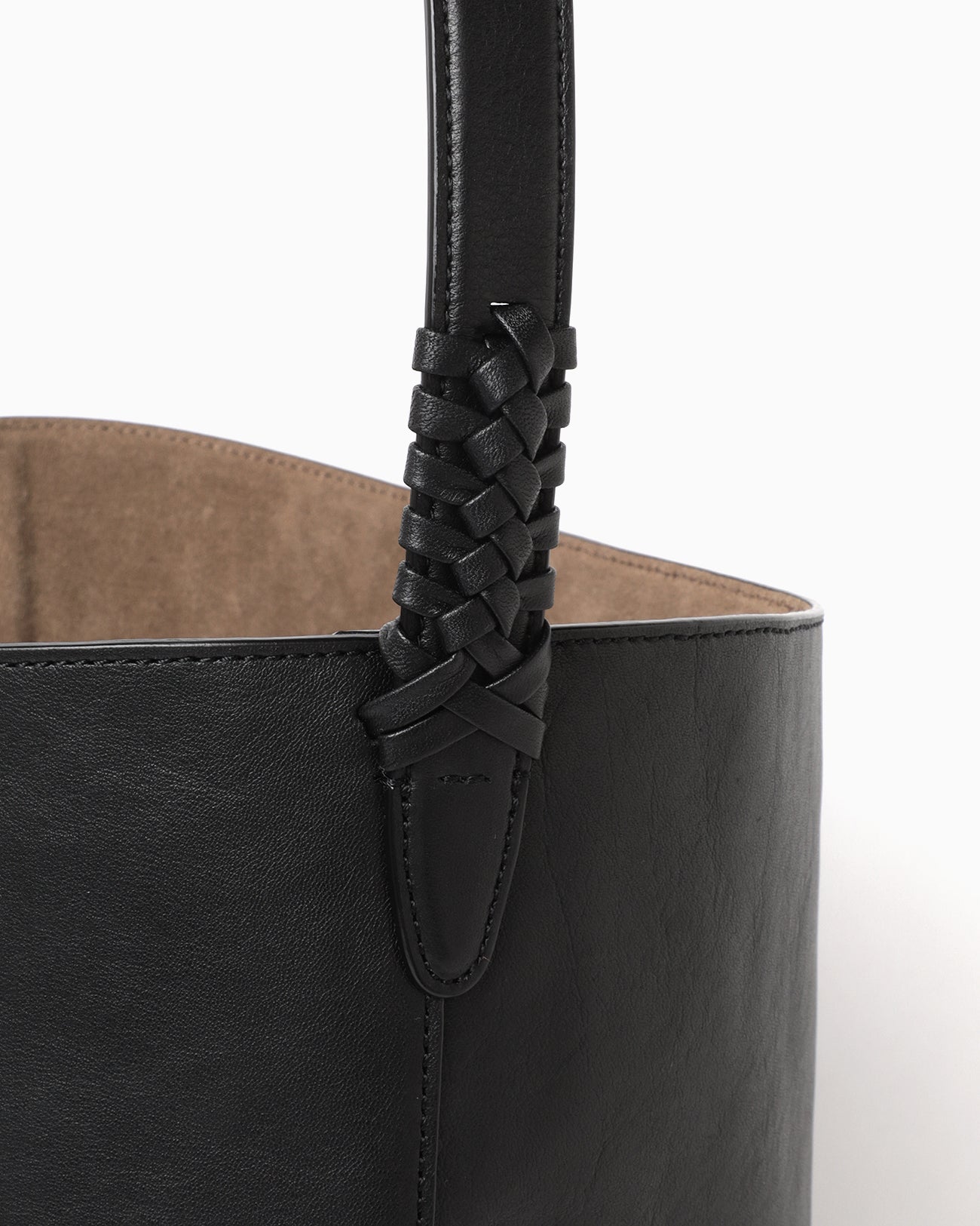 Large Mayu Bucket Bag - black - Mame Kurogouchi