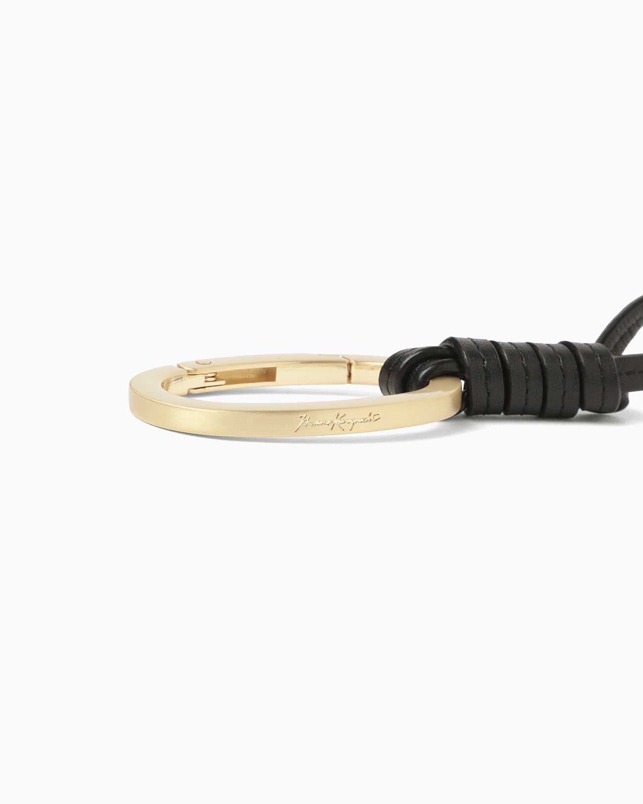 Oval Leather Strap with Carabiner - black - Mame Kurogouchi