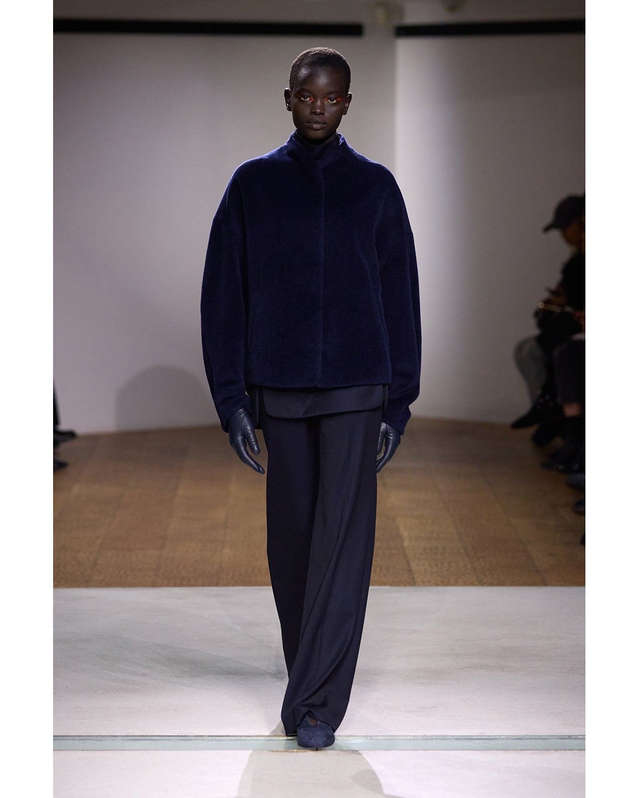 LIGHT WOOL MAX GABARDINE TWO-TUCK SLACKS #TOP BLACK