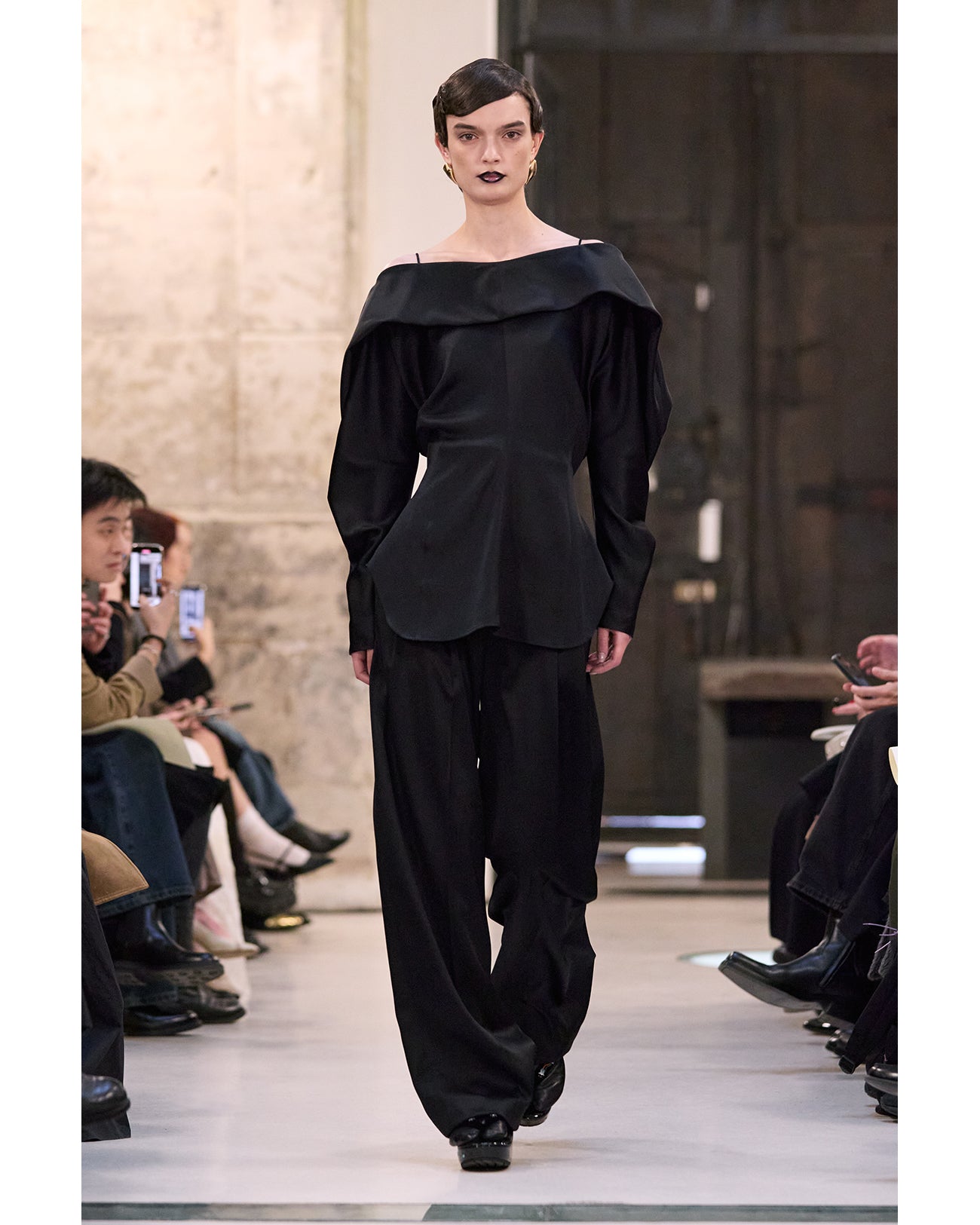 Embossed Leather Motif Triacetate Top - black
