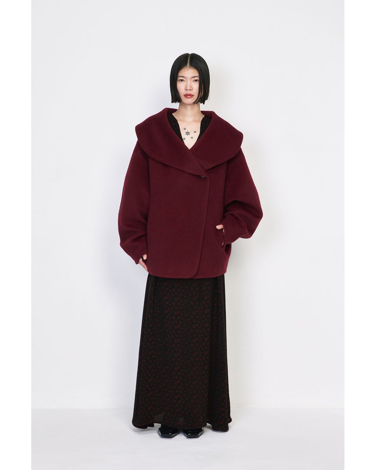 Wool Arupaka Shawl Collar Short Cort - bordeaux