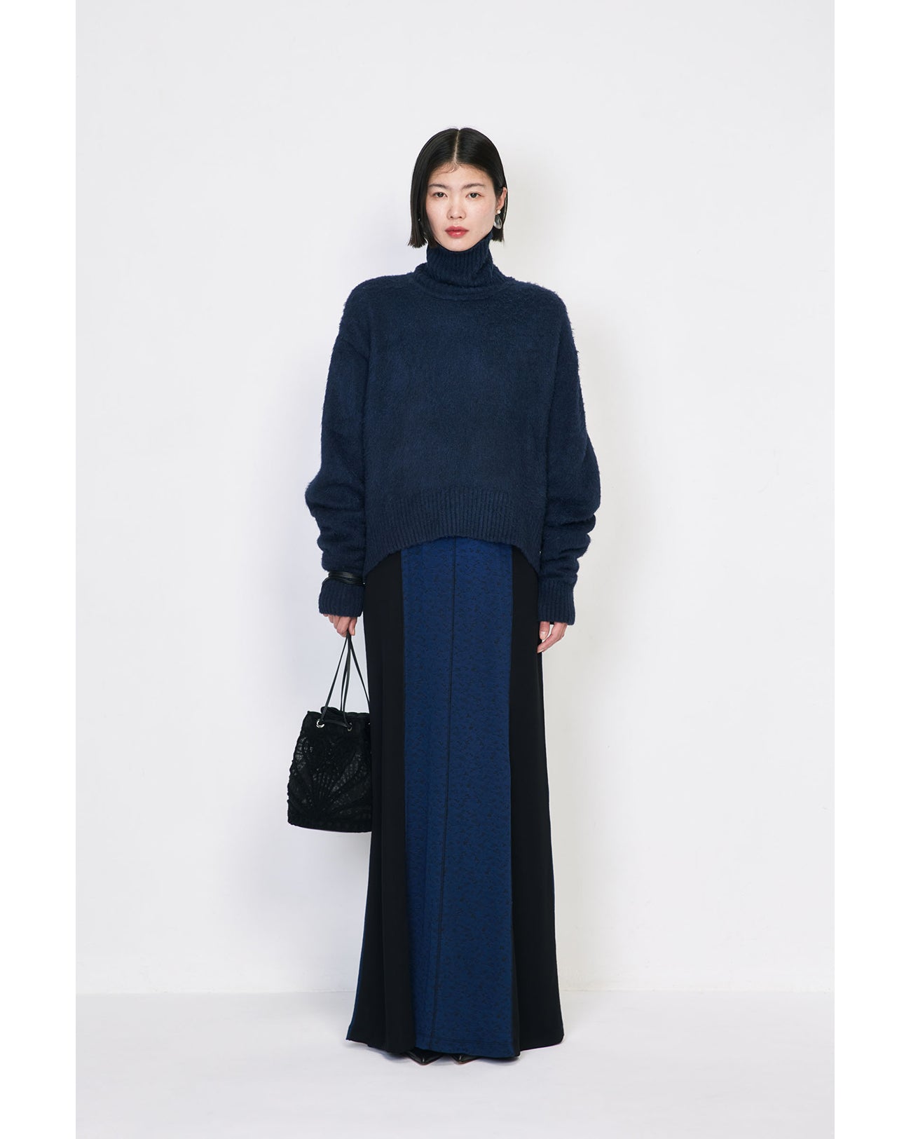 Cording Embroidery Bucket Bag - black