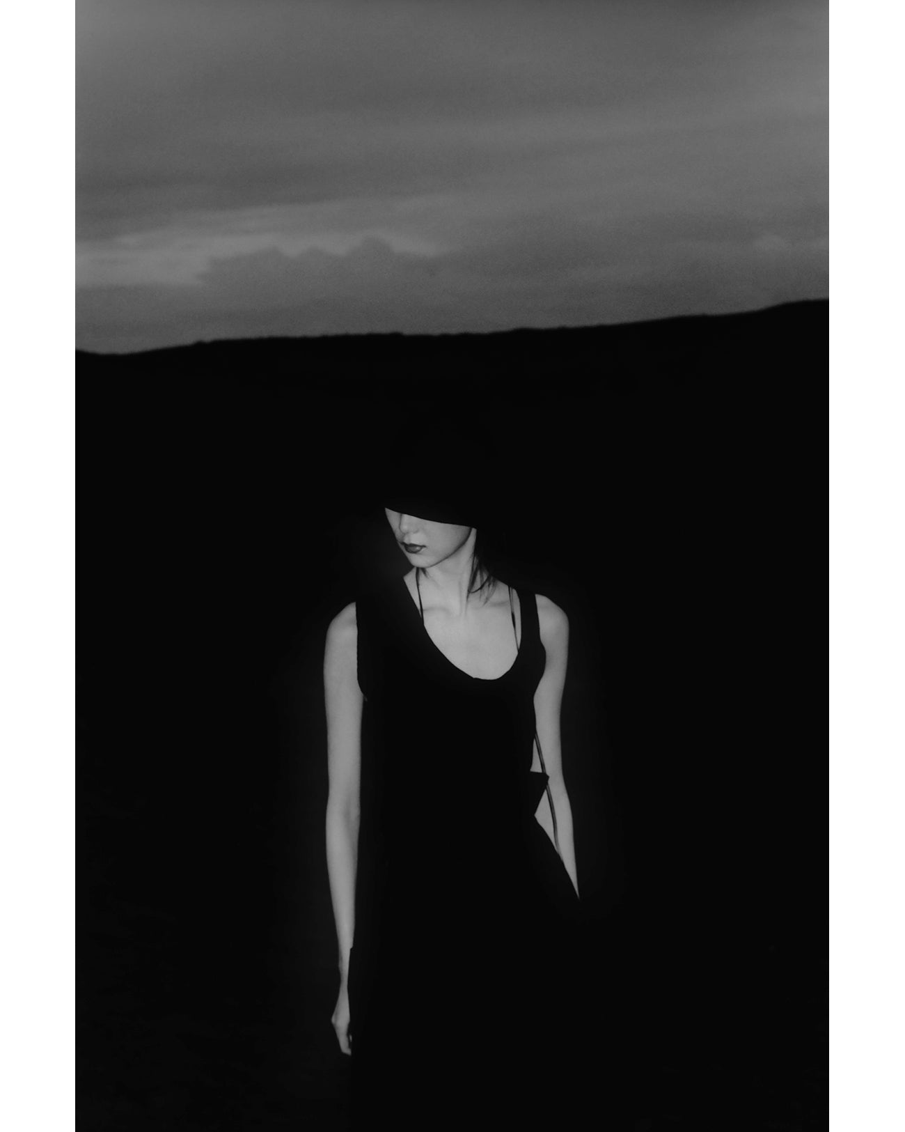 Asymmetric Neck Knitted Dress - black