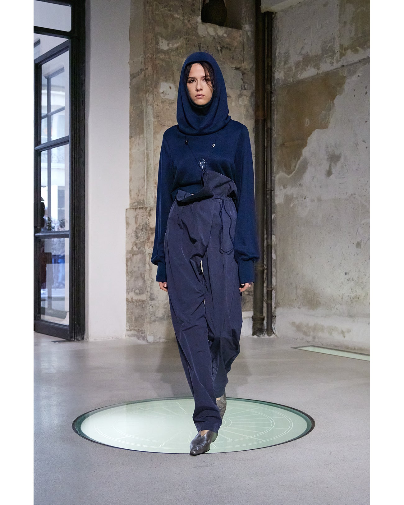 Cropped Relaxed Sweat Hoodie - navy